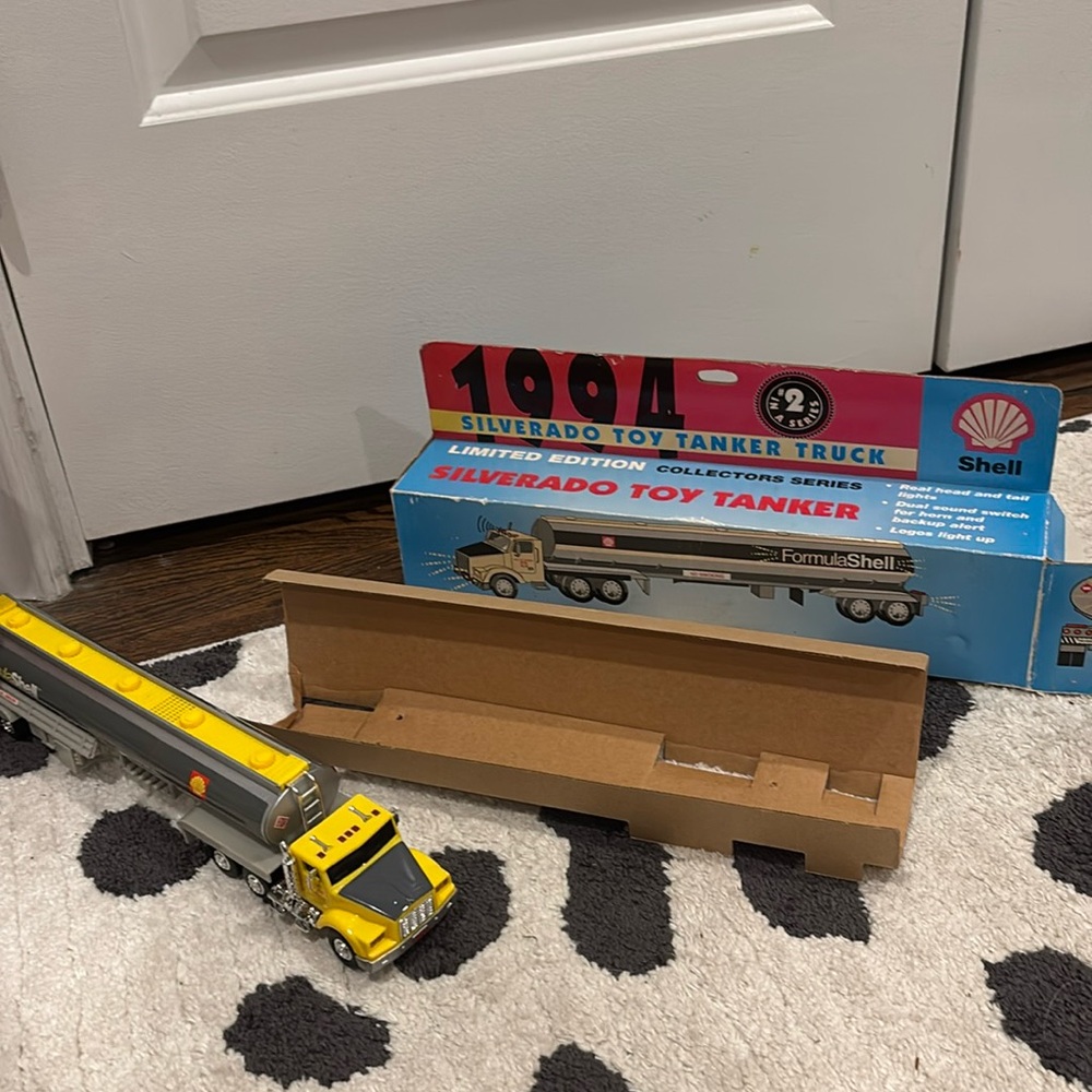 1994 formula shell truck